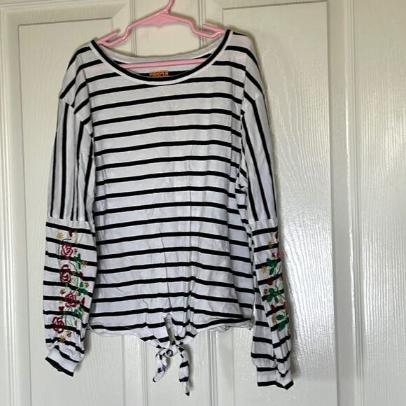🌟B1G1 free Harper canyon striped floral long sleeve tie front top size L - Picture 1 of 4